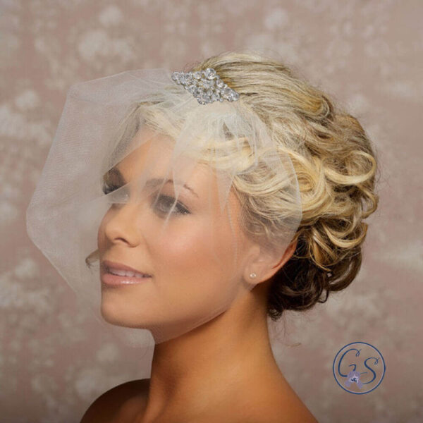 VGTG01-tulle-blusher-veil-gold-comb-gilded-shadows-bridal